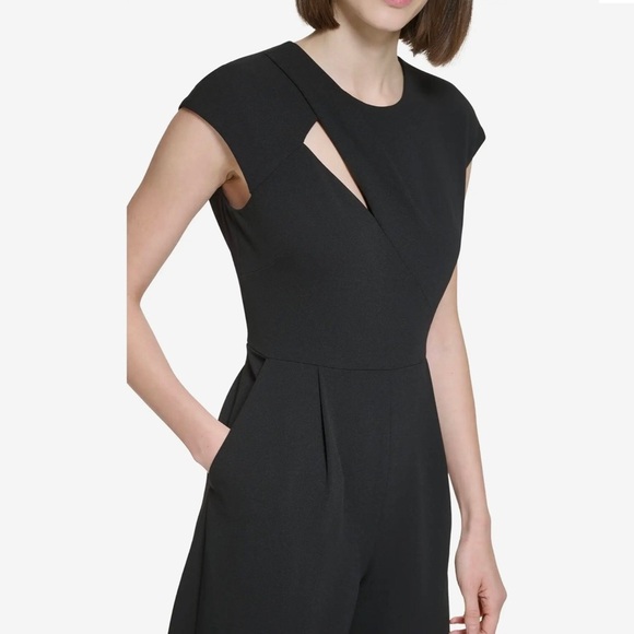 Calvin Klein Women’s Black Midi Jumpsuit Wide Leg Keyhole Cap Sleeves Pockets 8 - Picture 3 of 9